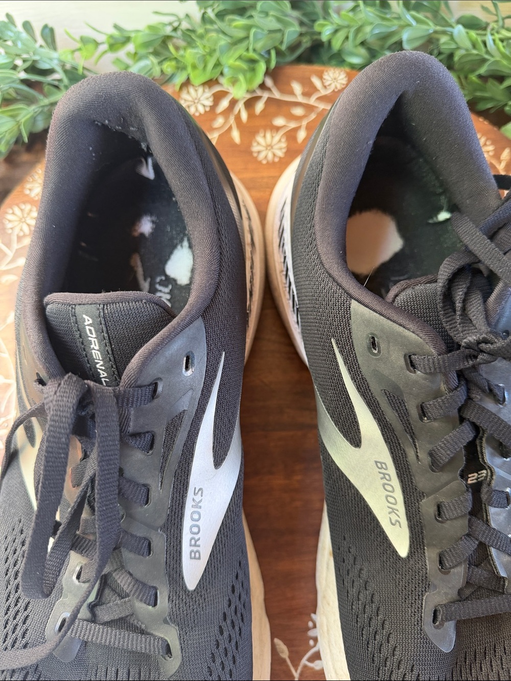 Men's Brooks Adrenaline GTS Running Shoes - Picture 5 of 6